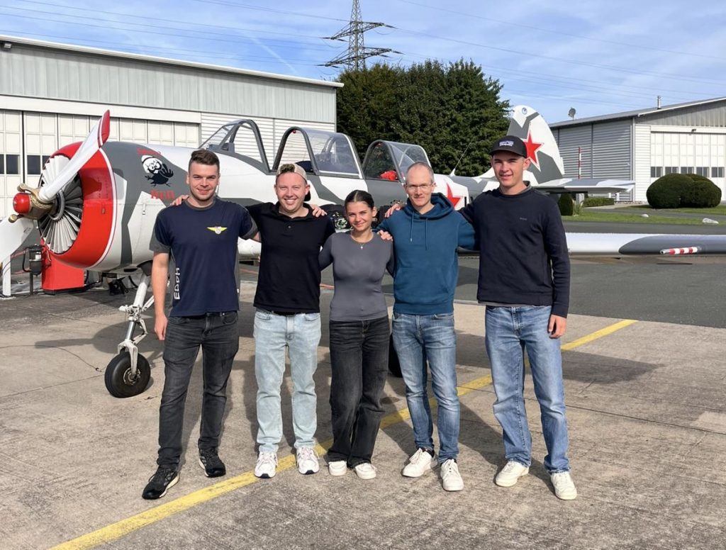 Erfolg für die Segelflieger: doppelter 2. Platz beim Jugendvergleichsfliegen 2 02060093 6f94 4c9c 88b9 4cd11405a3b6 Fliegervereinigung Schwabach-Roth e.V.